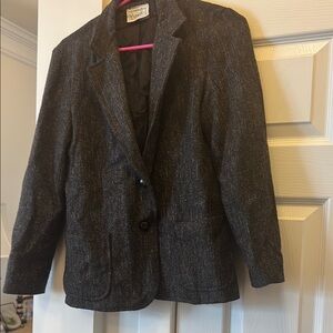 Benel black with white Blazer